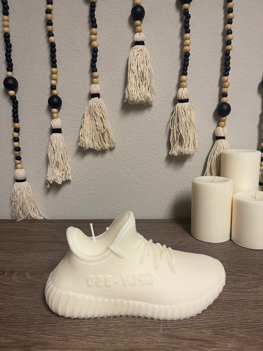 Yeezy Boost 350 – Harper's Candle